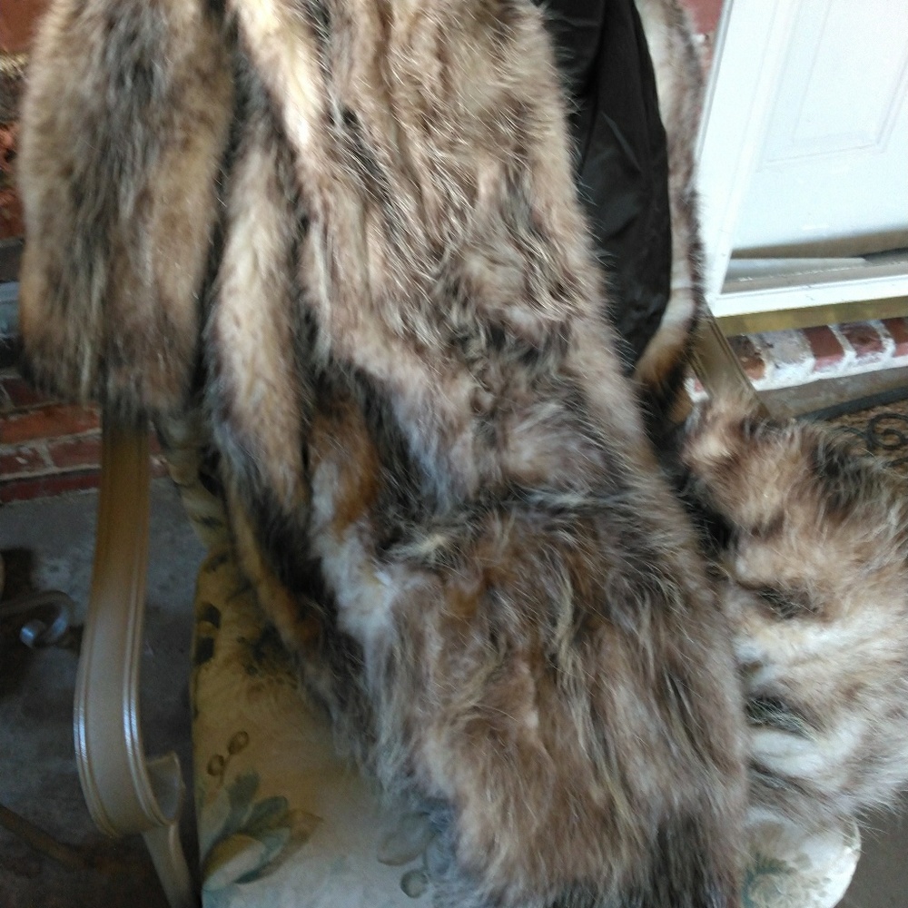 Fur coat - Picture 3 of 3